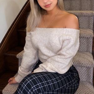 GARAGE OFF THE SHOULDER KNIT SWEATER CREAM